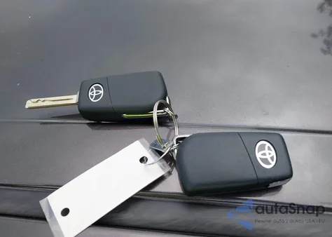 2020 Toyota Camry Le from USA, damaged, VIN 4T1C11AK5LU864759